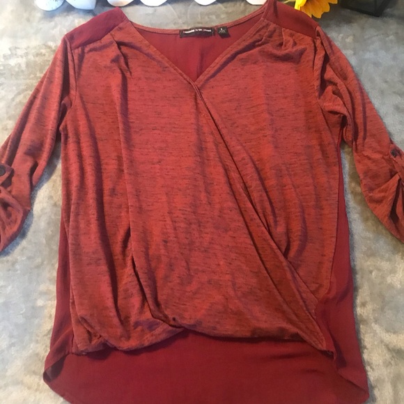 ❤️🍷Burgundy Blouse🍷❤️ - Picture 2 of 7